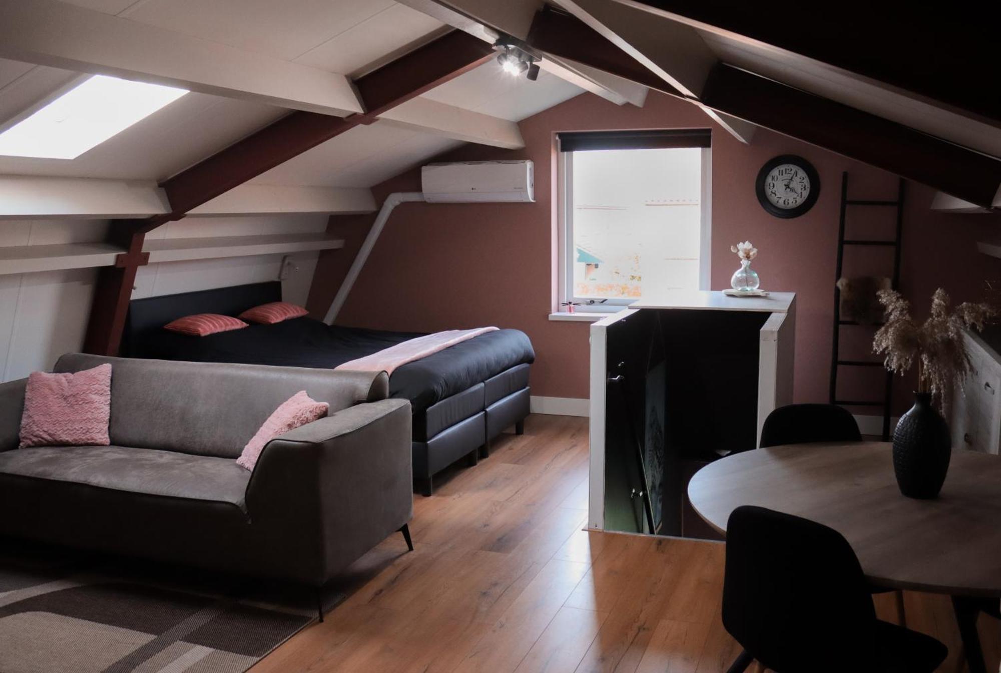 B&B De Kalverschuur Schoonrewoerd エクステリア 写真