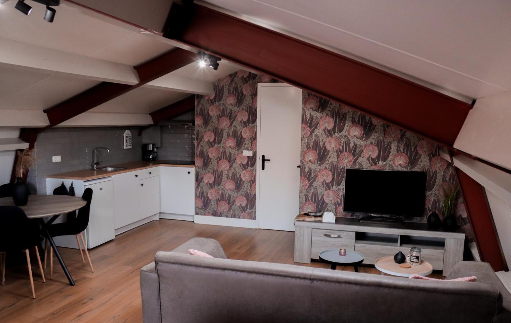 B&B De Kalverschuur Schoonrewoerd エクステリア 写真