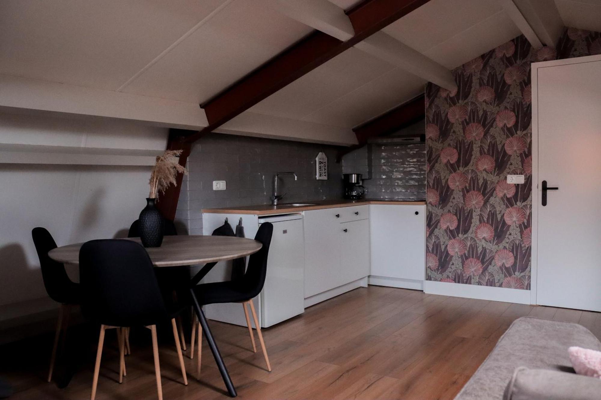 B&B De Kalverschuur Schoonrewoerd エクステリア 写真