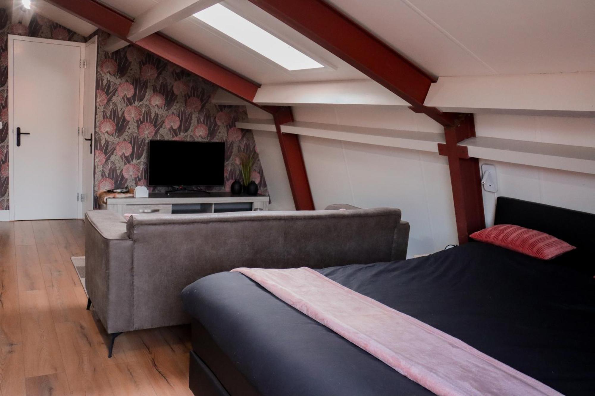 B&B De Kalverschuur Schoonrewoerd エクステリア 写真